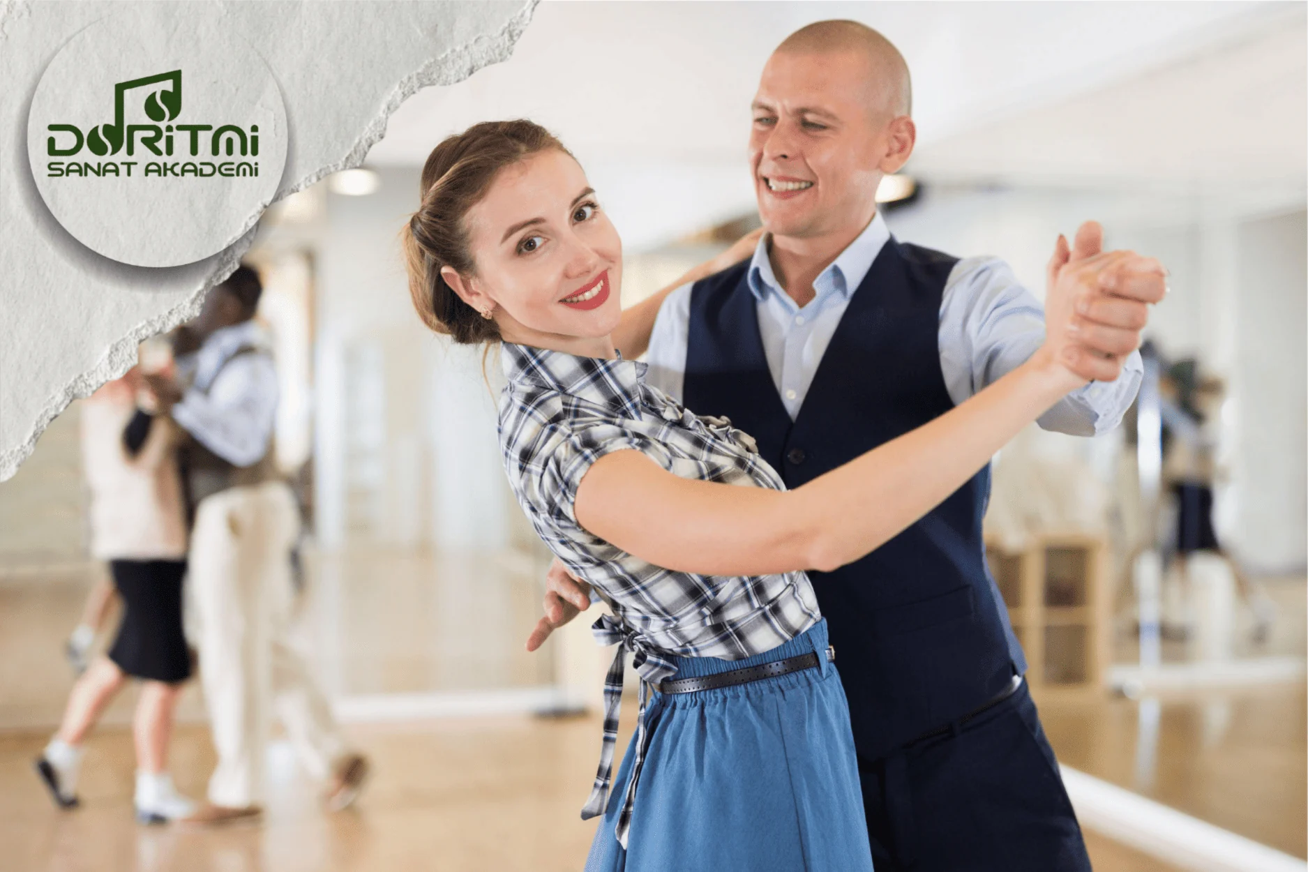 Tango duruşu ve partner tutuşunu gösteren dans çifti